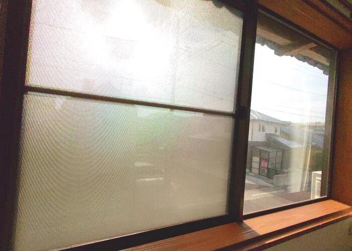 遮熱シートを貼った窓