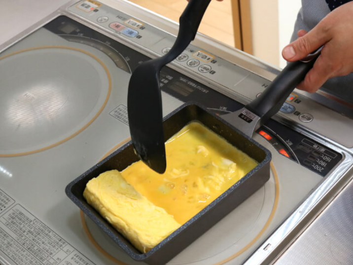 評判 杉山金属 匠味 鉄玉子焼き KS-3041 <br>ガス火 IH100V 200Vで使える <br>ナノエンボス加工で油馴染みがよく  焼きムラが少ない <br>卵焼きに鉄フライパン<br> 高品質な燕三条製 <br>