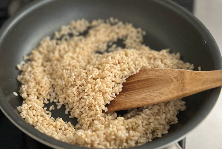 玄米を炒る手順3