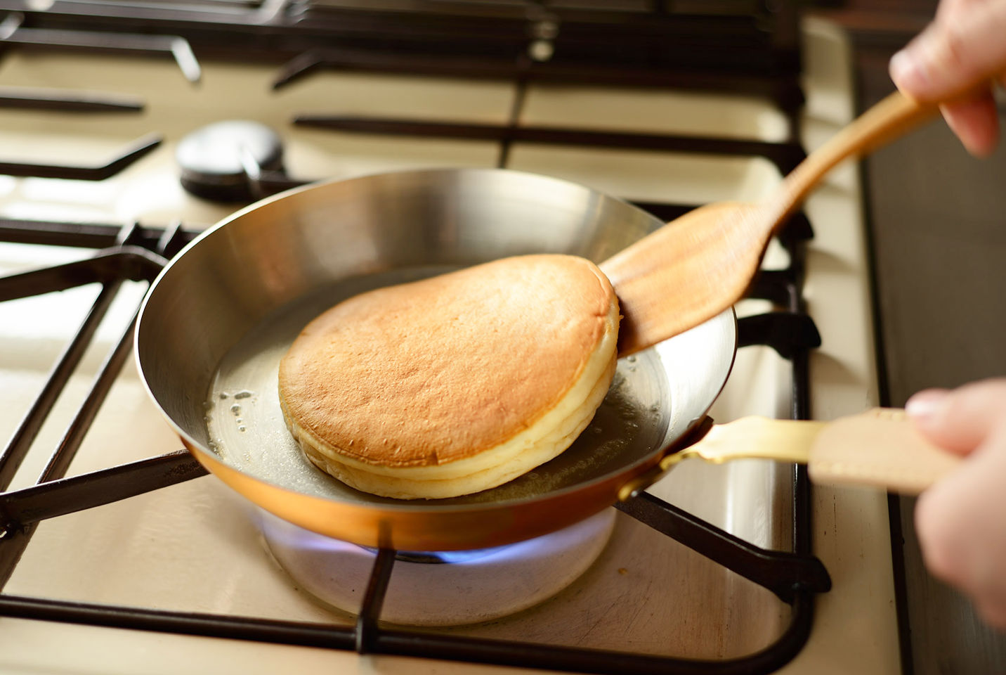 ふわふわに焼ける！パンケーキ用フライパン11選。IH対応や一気に焼けるおすすめは？
