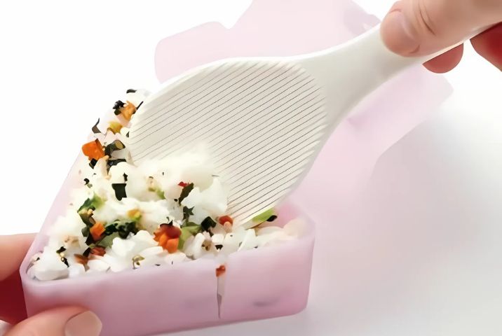 おにぎりケースおすすめ「シリコンおにぎりラップ」